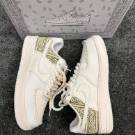 کتونی مدل ایرفورس باندانا