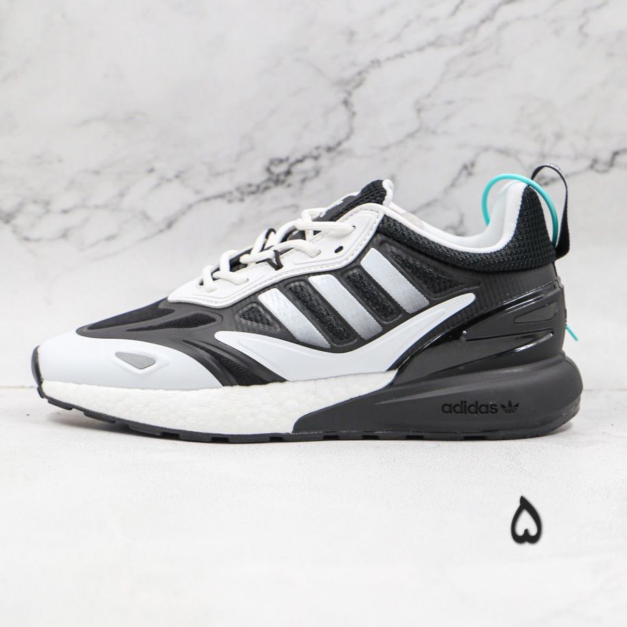 کتونی زنانه آدیداس زد ایکس 2k بوست کتونی زنانه آدیداس زد ایکس 2k بوست