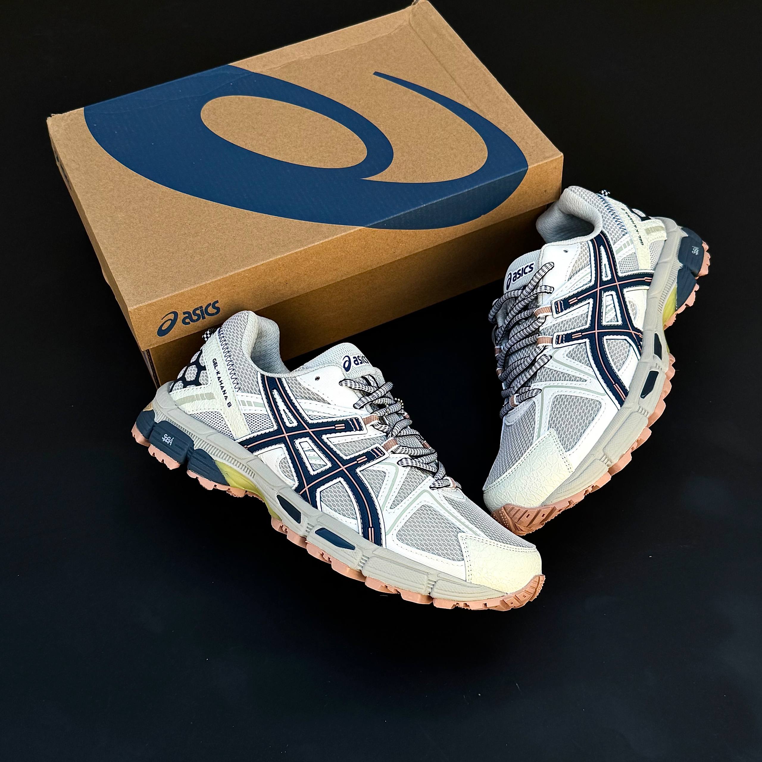 کتونی زنانه اسیکس ژل کاهانا ۸ کتونی زنانه اسیکس ژل کاهانا ۸