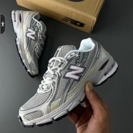 کتونی نیوبالانس 740