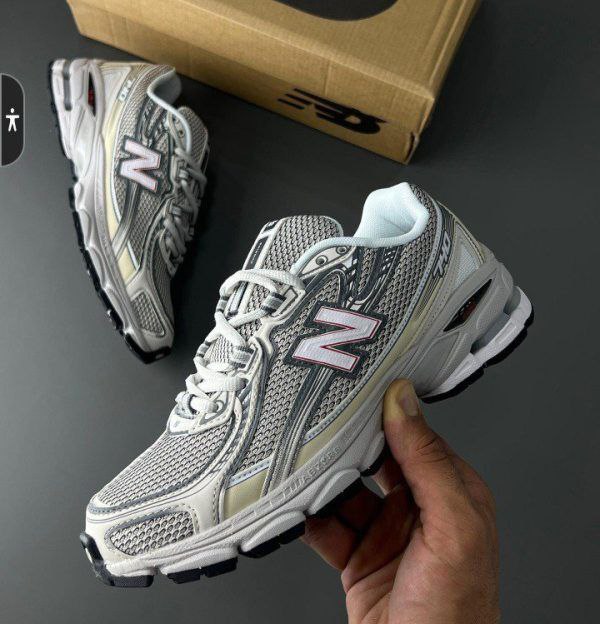 کتونی نیوبالانس 740 کتونی نیوبالانس 740