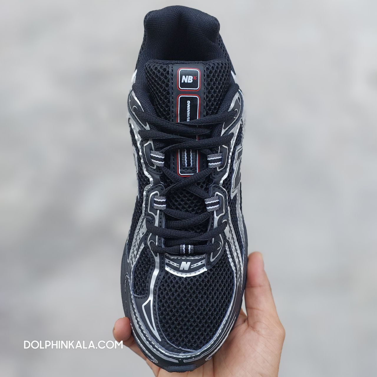 کتونی نیوبالانس 740 کتونی نیوبالانس 740