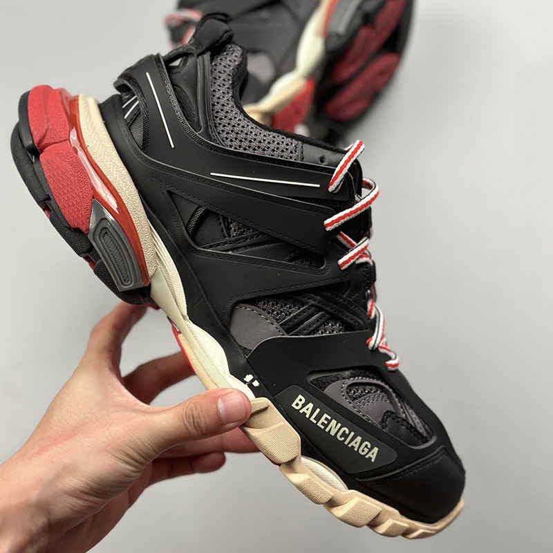 کتونی مردانه بالنسیاگا ترک Balenciaga track کتونی مردانه بالنسیاگا ترک Balenciaga track