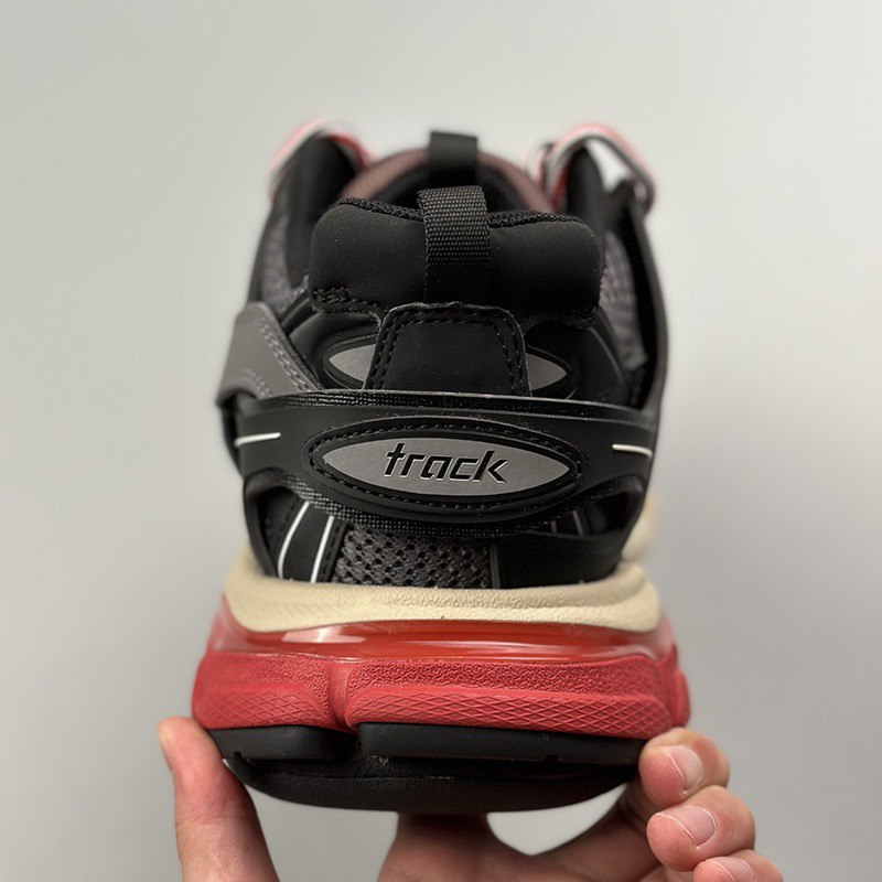 کتونی مردانه بالنسیاگا ترک Balenciaga track کتونی مردانه بالنسیاگا ترک Balenciaga track