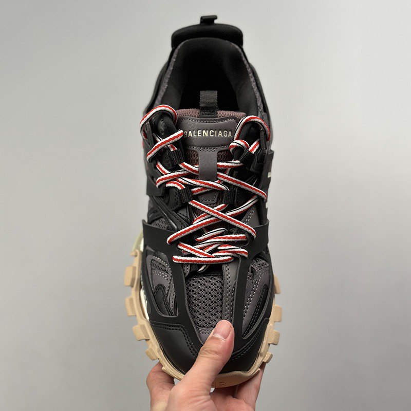 کتونی مردانه بالنسیاگا ترک Balenciaga track کتونی مردانه بالنسیاگا ترک Balenciaga track