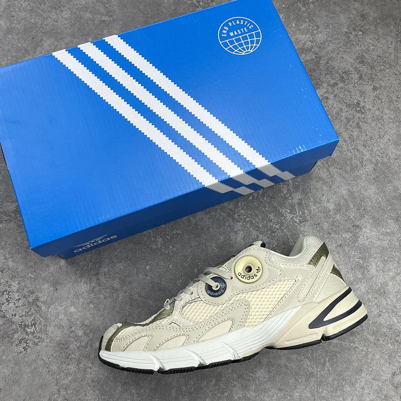 کتونی زنانه آدیداس آستیر کتونی زنانه آدیداس آستیر