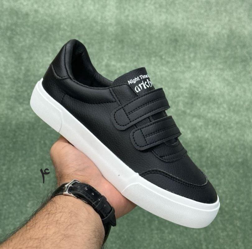 ونس زنانه مشکی چسبی برند آرکبیرد R666 کتونی ونس زنانه چسبی آرکبیرد R666