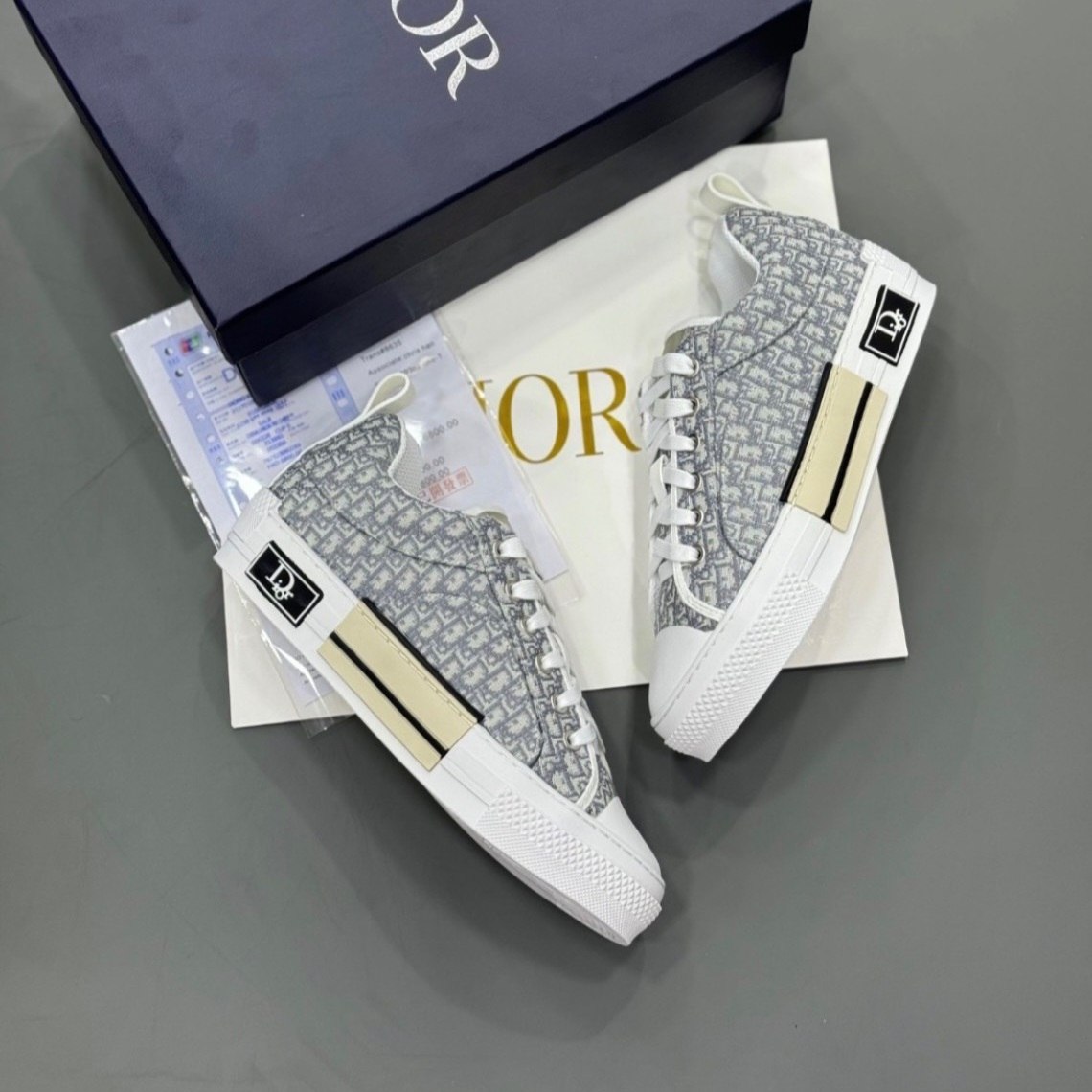 کتونی زنانه دیور Dior کتونی زنانه دیور Dior