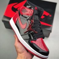 کتونی نایک ایر جردن وان رترو ورنی قرمز مشکی زنانه