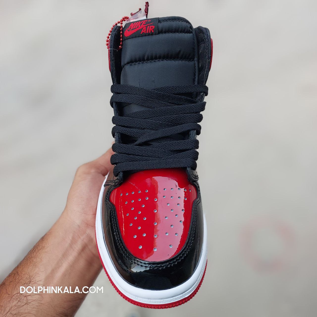 کتونی نایک ایر جردن وان رترو ورنی قرمز مشکی زنانه کتونی نایک ایر جردن وان رترو زنانه