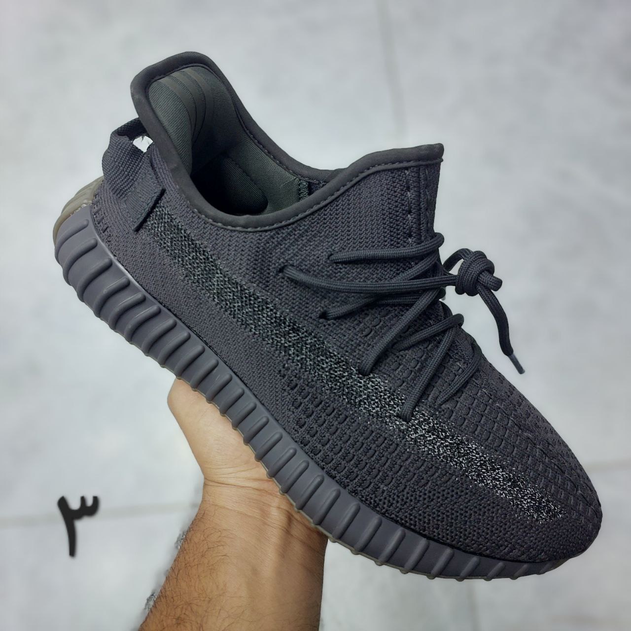 کفش اسپرت آدیداس یزی ۳۵۰ بوست تمام شاین مردانه کفش اسپرت آدیداس یزی ۳۵۰ بوست تمام شاین مردانه