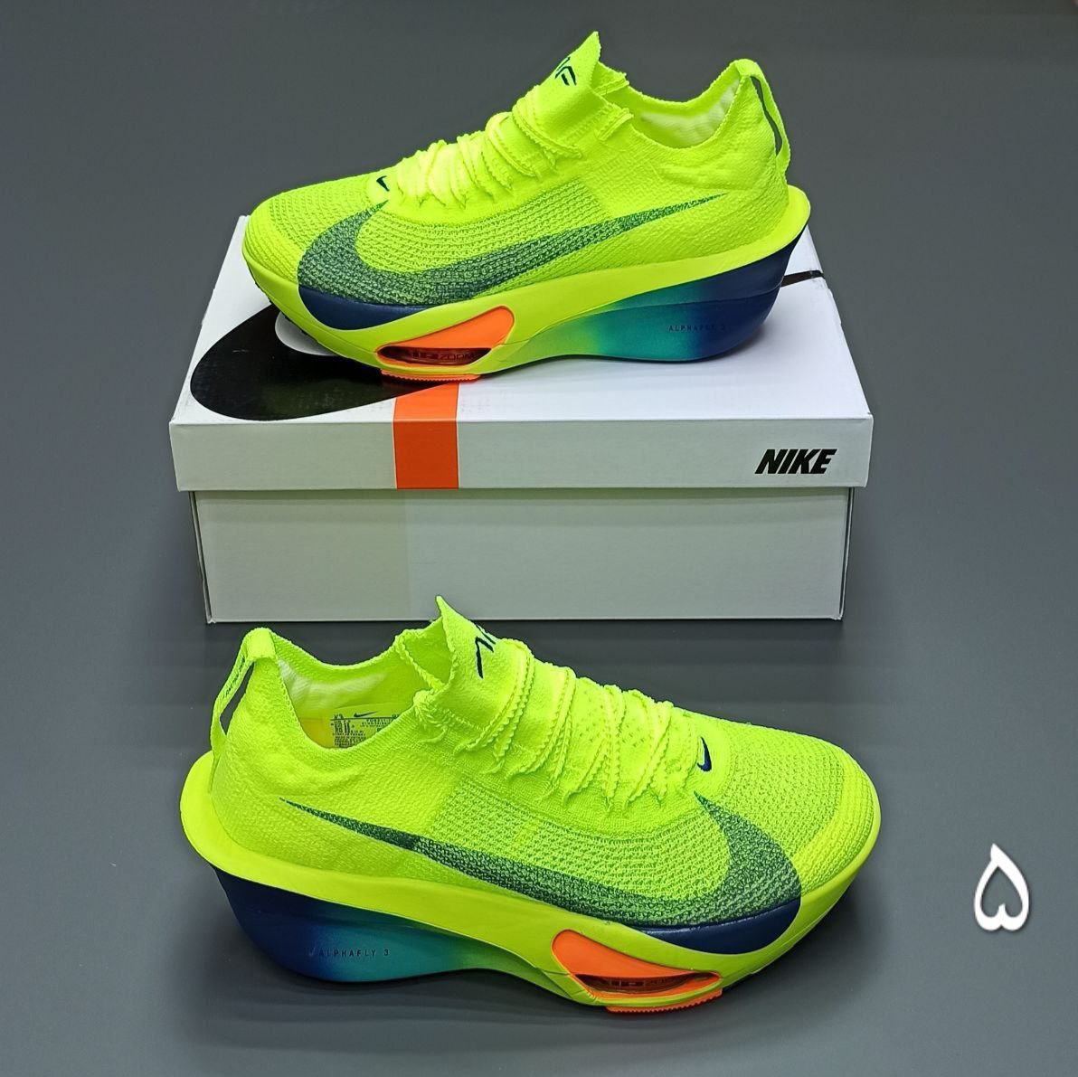 کتونی نایک ایر زوم آلفا فلای نکست 3 کتونی نایک ایر زوم آلفا فلای نکست 3