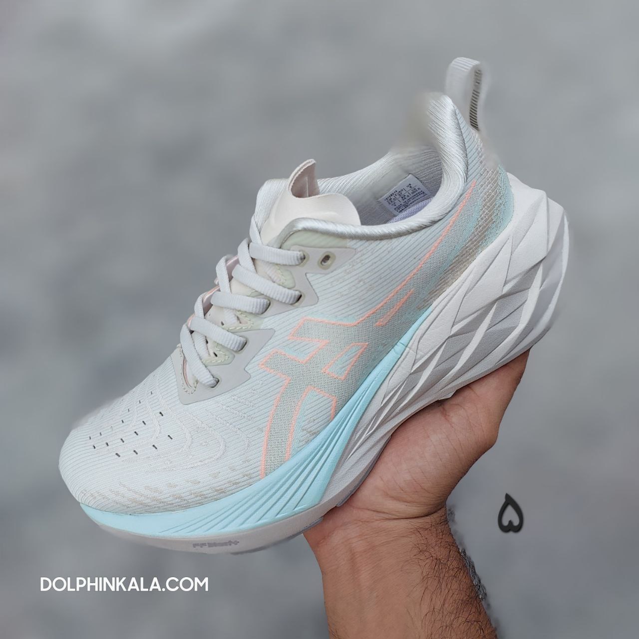 کتونی اسیکس نوابلاست ۴ زنانه کتونی اسیکس نوابلاست ۴ زنانه