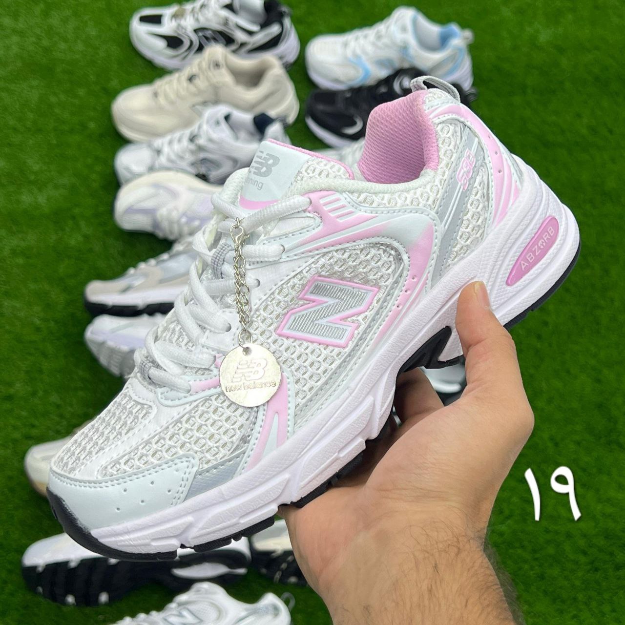 کتونی زنانه نیوبالانس 530 اورجینال کتونی نیوبالانس 530 اورجینال زنانه