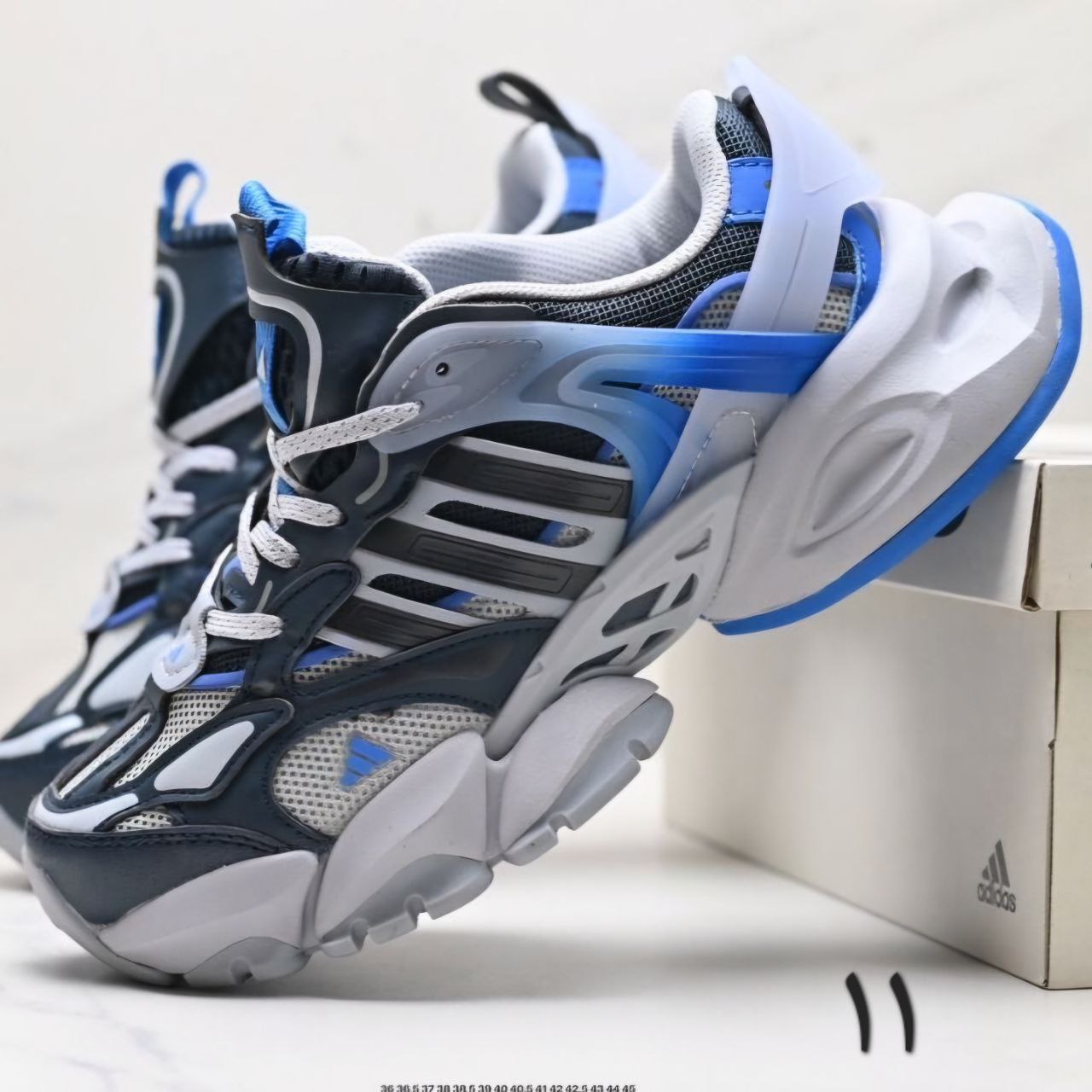 آدیداس ونتو اکس ال جی دیلاکس آدیداس ونتو اکس ال جی دیلاکس