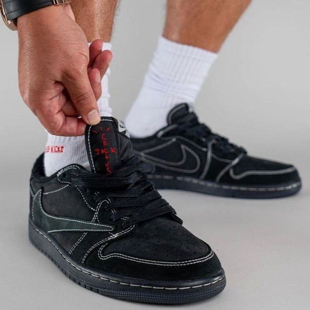 کتونی جردن وان بلک فانتوم زنانه کتونی جردن وان بلک فانتوم زنانه