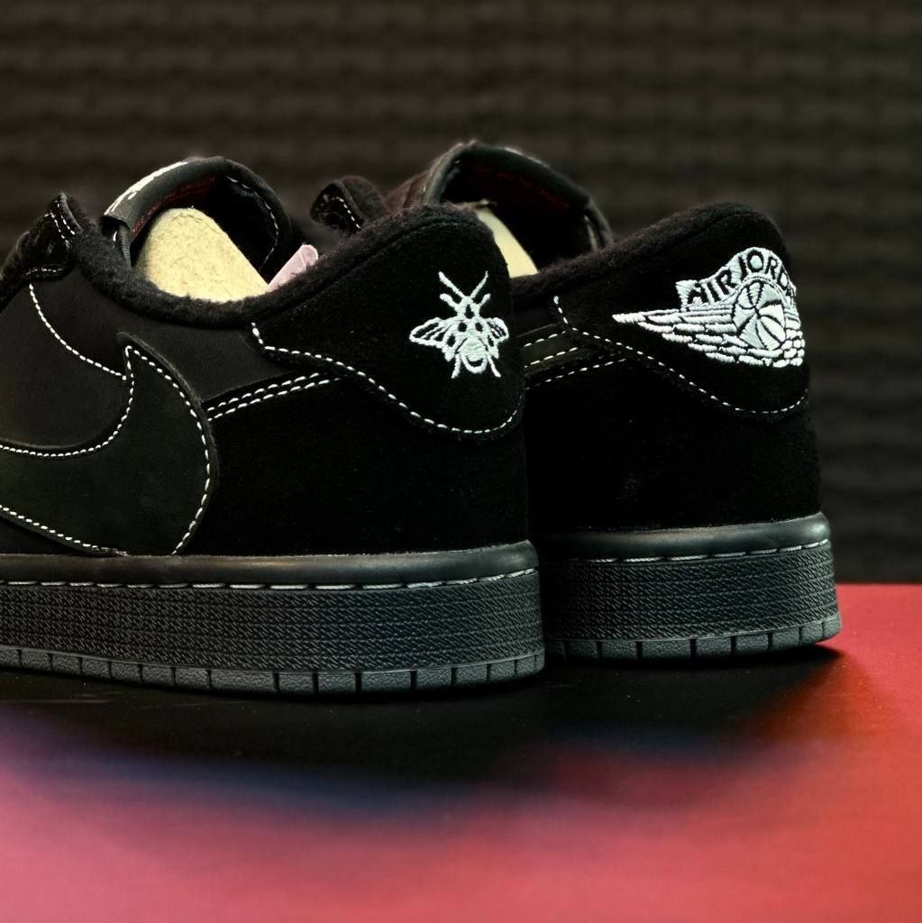 کتونی جردن وان بلک فانتوم زنانه کتونی جردن وان بلک فانتوم زنانه