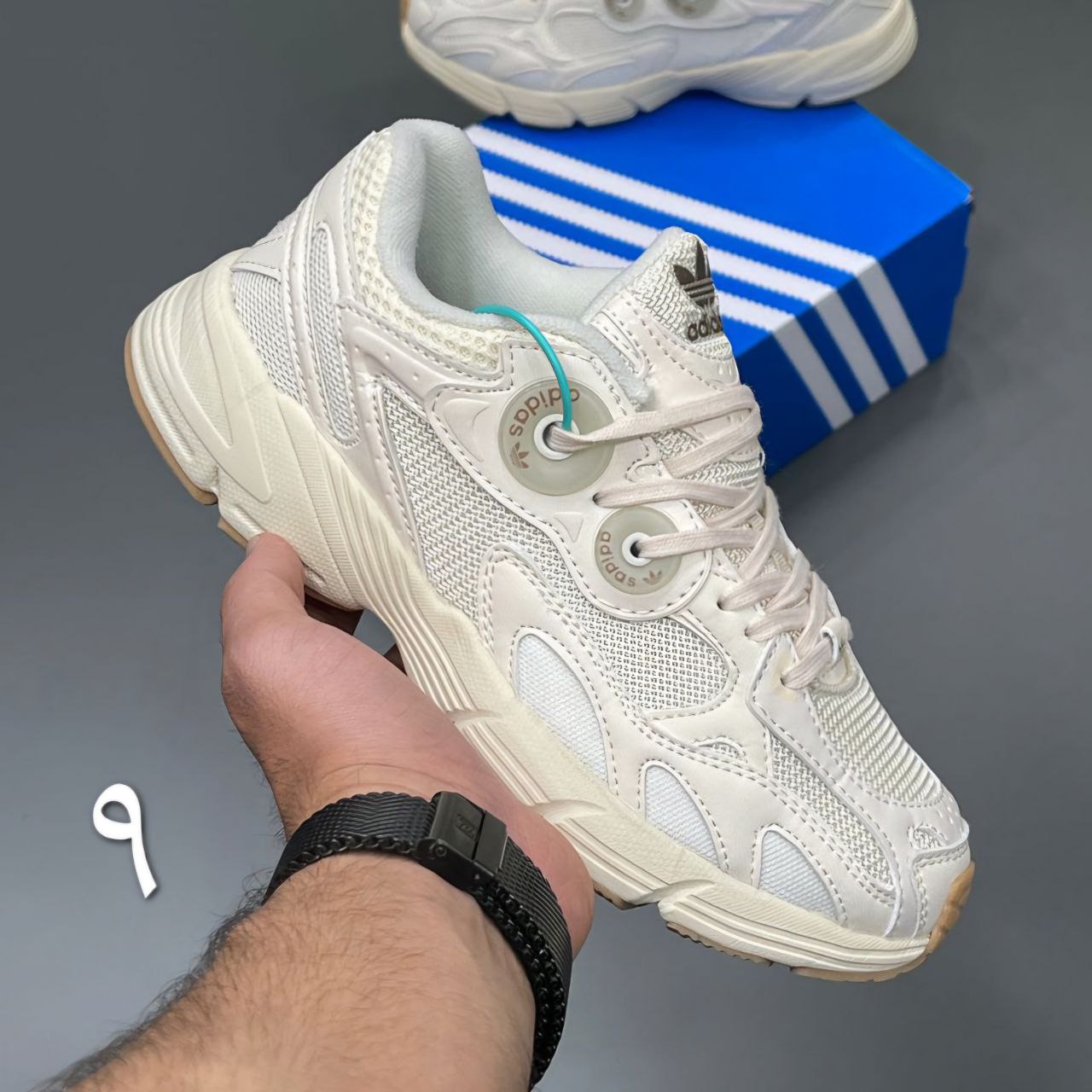 کتونی زنانه آدیداس آستیر کتونی زنانه آدیداس آستیر