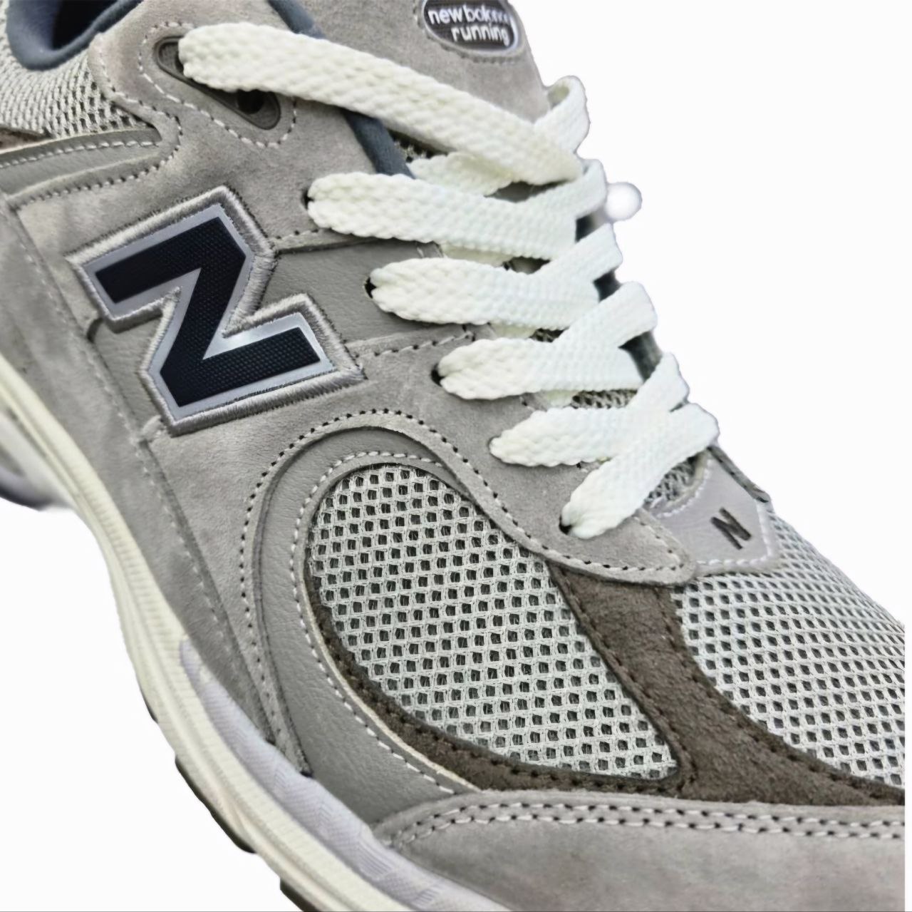 کتونی نیوبالانس 2002 مردانه کتونی نیوبالانس 2002 مردانه