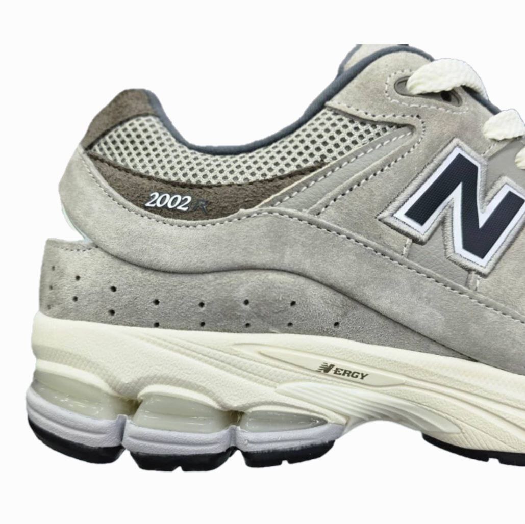 کتونی نیوبالانس 2002 مردانه کتونی نیوبالانس 2002 مردانه