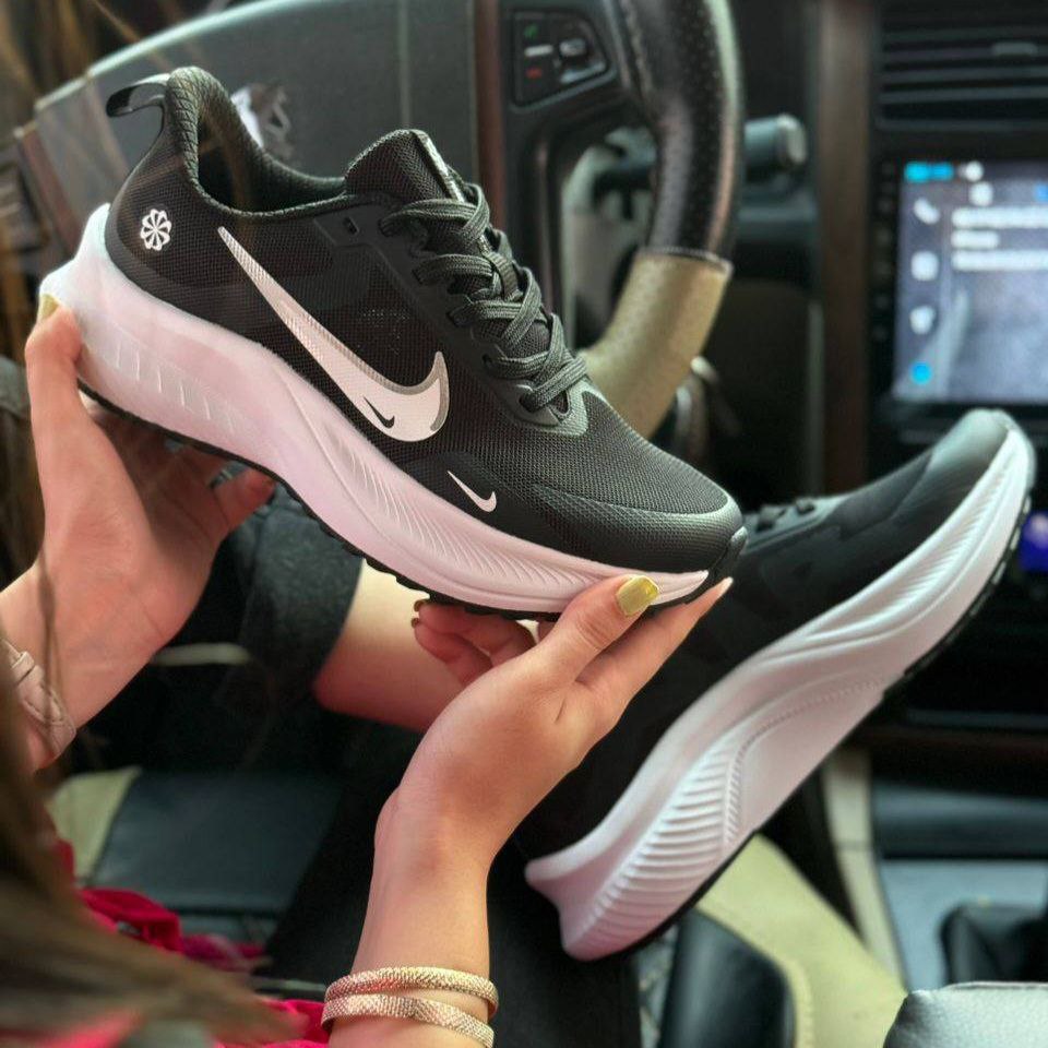 کفش اسپرت نایک زوم ایکس مردانه کفش اسپرت نایک زوم ایکس مردانه