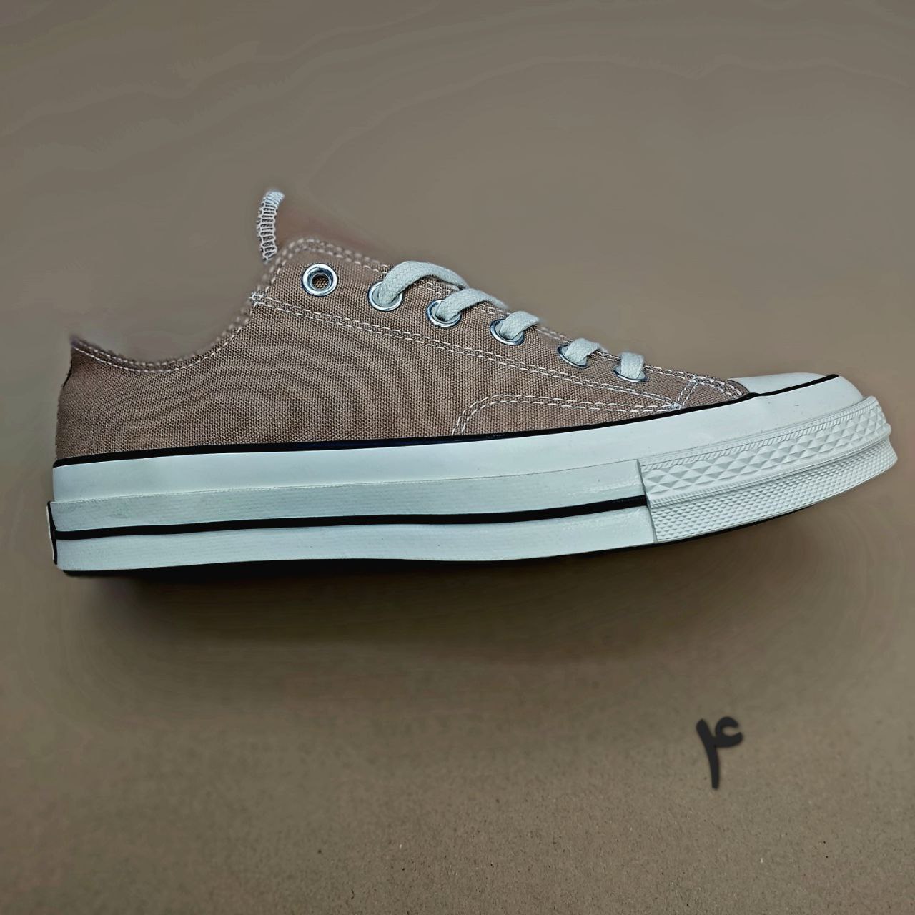 کفش اسپرت کانورس آل استار ۱۹۷۰ بدون ساق مردانه کفش اسپرت کانورس آل استار ۱۹۷۰ بدون ساق مردانه