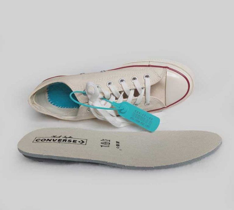 کفش اسپرت کانورس آل استار ۱۹۷۰ بدون ساق مردانه کفش اسپرت کانورس آل استار ۱۹۷۰ بدون ساق مردانه