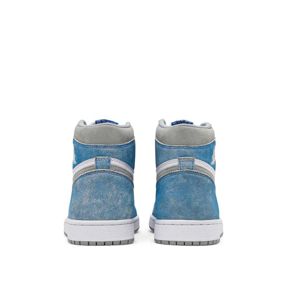 کفش اسپرت نایک ایر جردن وان رویال هایپر مردانه کفش اسپرت نایک ایر جردن وان رویال هایپر مردانه