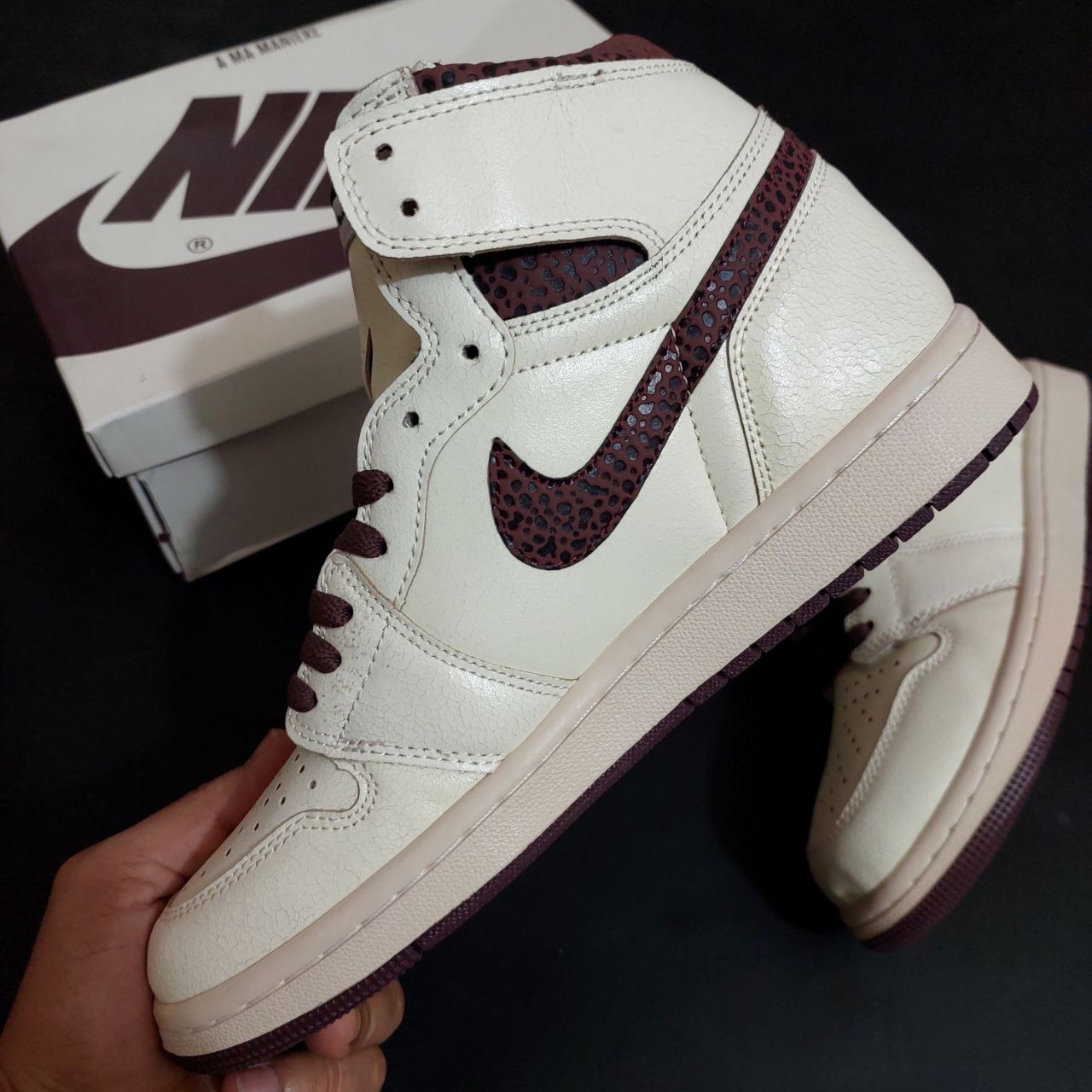 کتونی نایک جردن وان رترو کرم قهوه ای مردانه کتونی نایک جردن وان رترو کرم قهوه ای مردانه