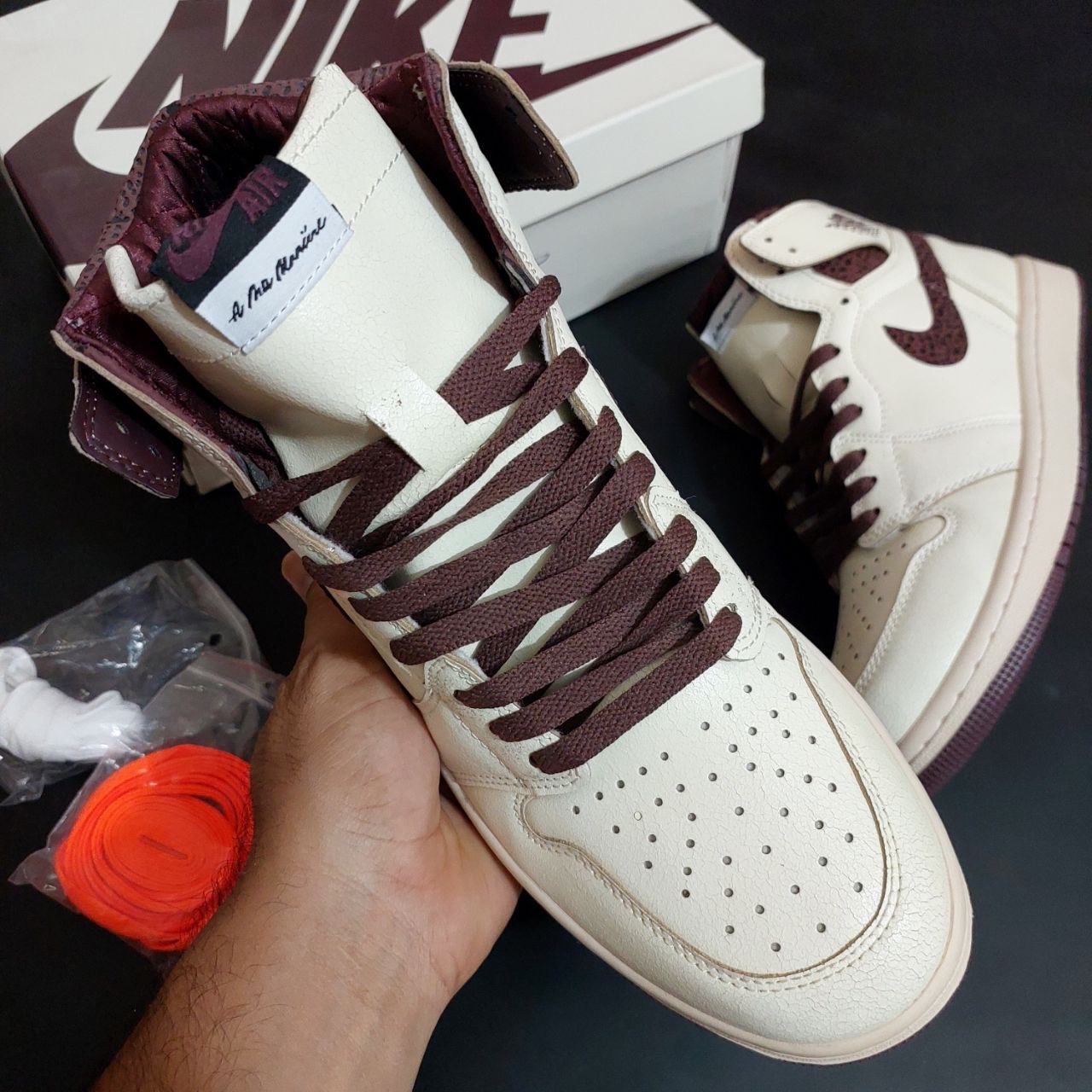 کتونی نایک جردن وان رترو کرم قهوه ای مردانه کتونی نایک جردن وان رترو کرم قهوه ای مردانه