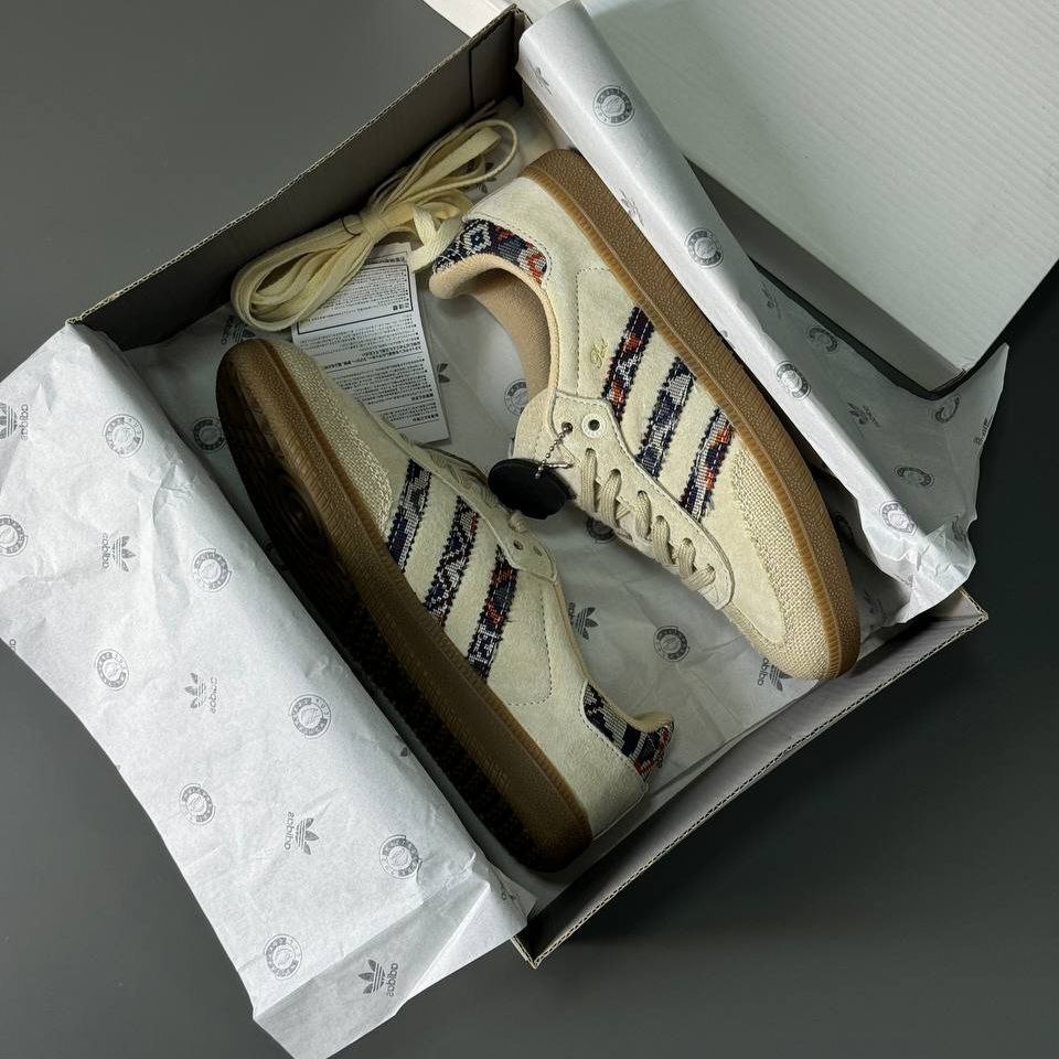 کتونی آدیداس زنانه سامبا کتونی آدیداس زنانه سامبا