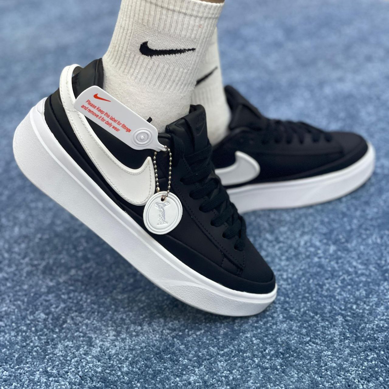 کتونی نایک بلیزر فانتوم لو زنانه کتونی نایک بلیزر فانتوم لو زنانه