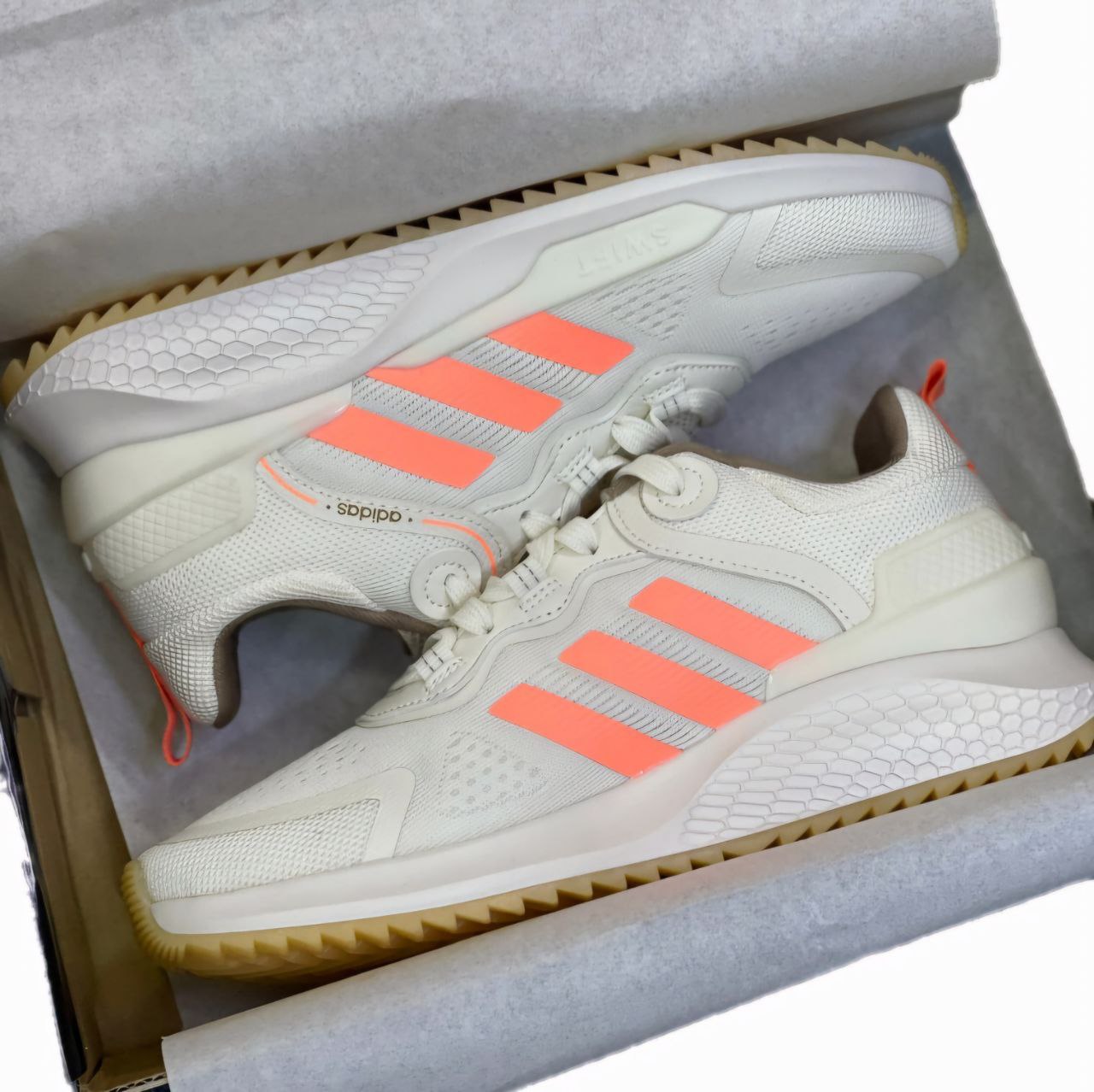 کتونی آدیداس رانینگ زنانه کتونی آدیداس رانینگ زنانه