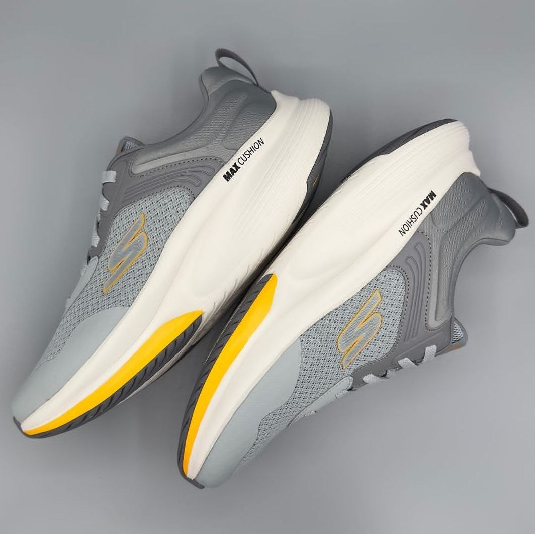 کفش اسپرت اسکیچرز مدل max cushion زنانه مستر کتونی دویدن و پیاده روی اسکیچرز زنانه