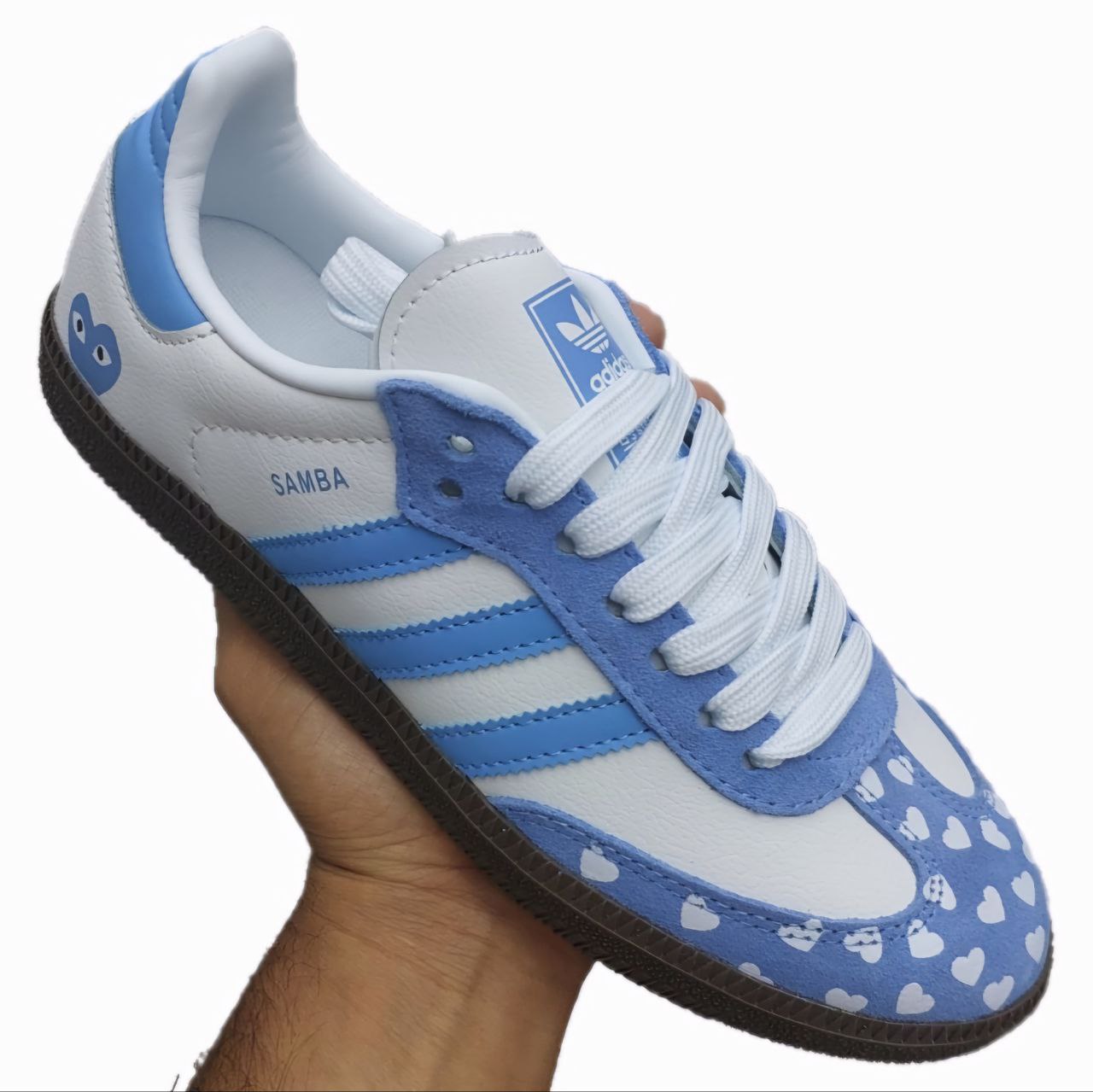 کتونی سامبا قلبی آبی زنانه کتونی سامبا قلبی آبی زنانه