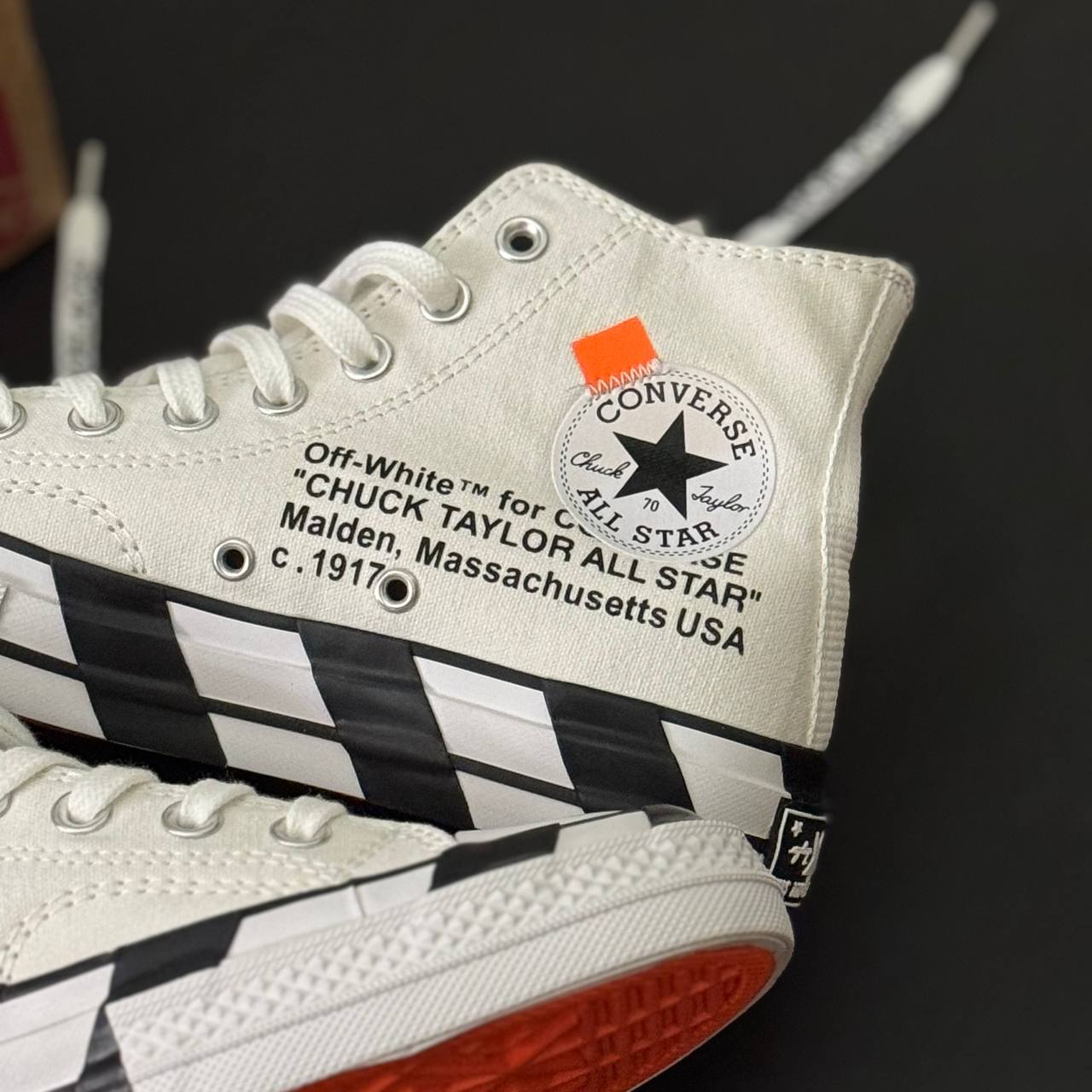 کفش کانورس آف وایت ساقدار زنانه کفش کانورس آف وایت ساقدار زنانه