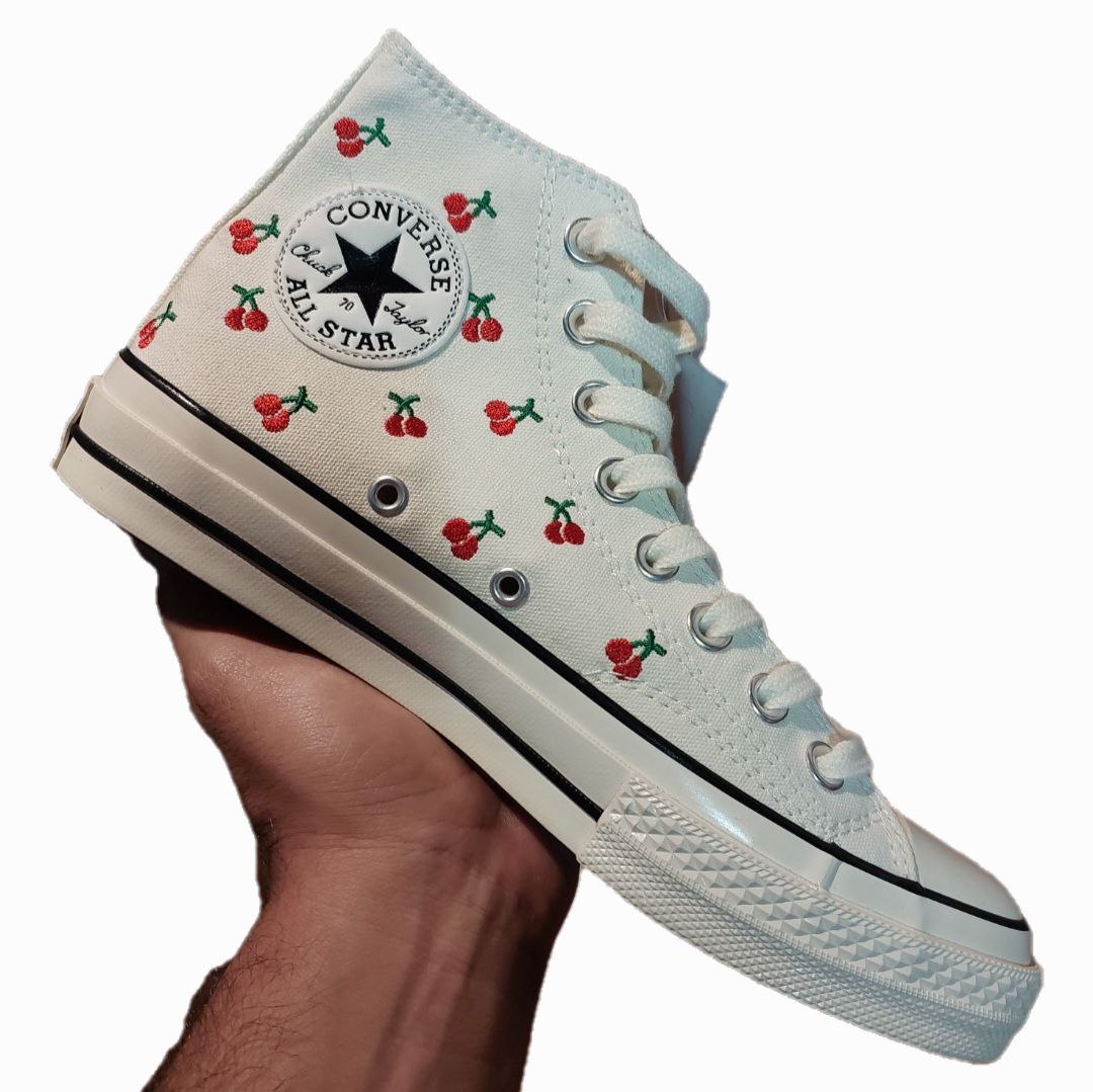 کتونی کانورس آل استار 1970 گیلاسی زنانه مستر کتونی کانورس آل استار 1970 گیلاسی زنانه