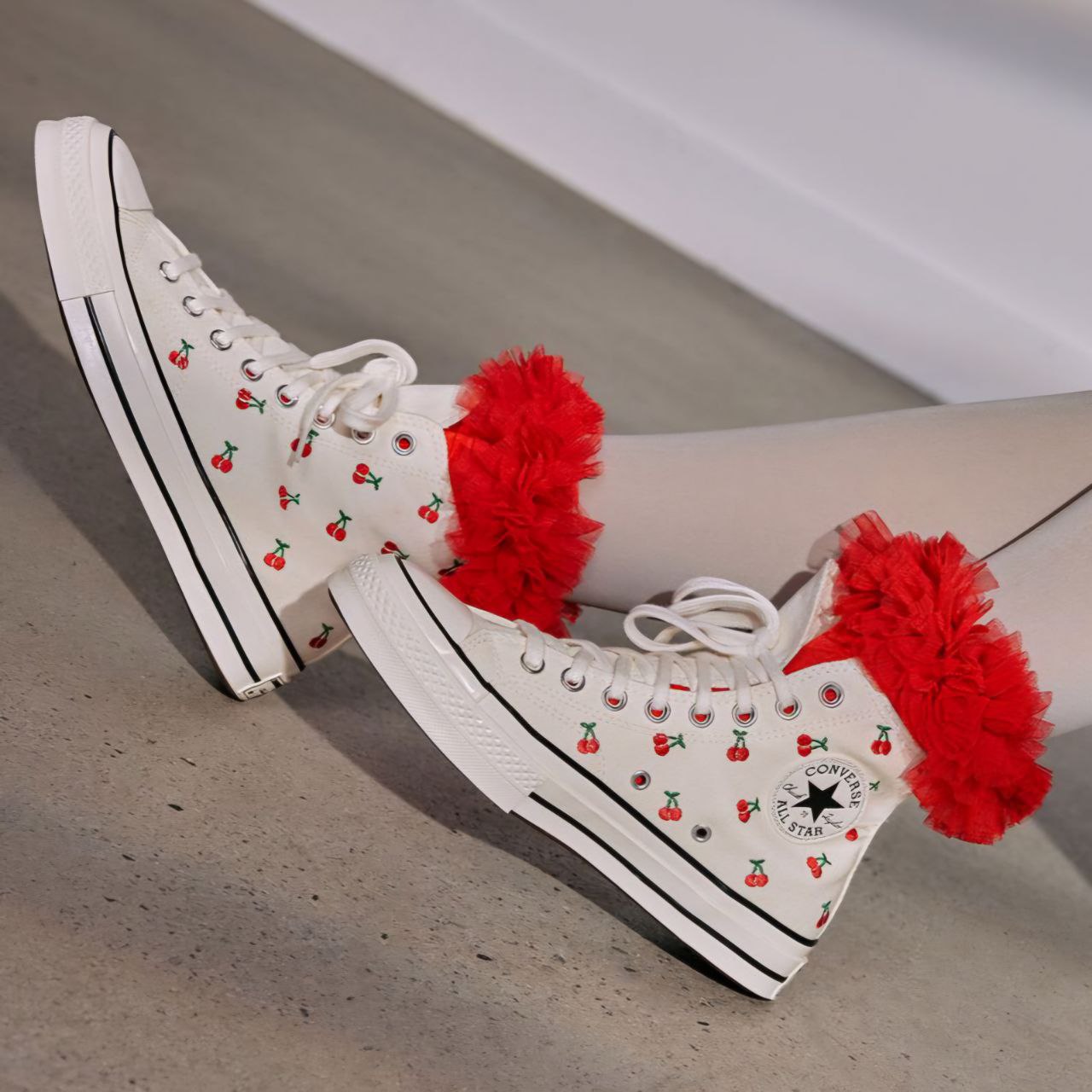 کتونی کانورس آل استار 1970 گیلاسی زنانه مستر کتونی کانورس آل استار 1970 گیلاسی زنانه