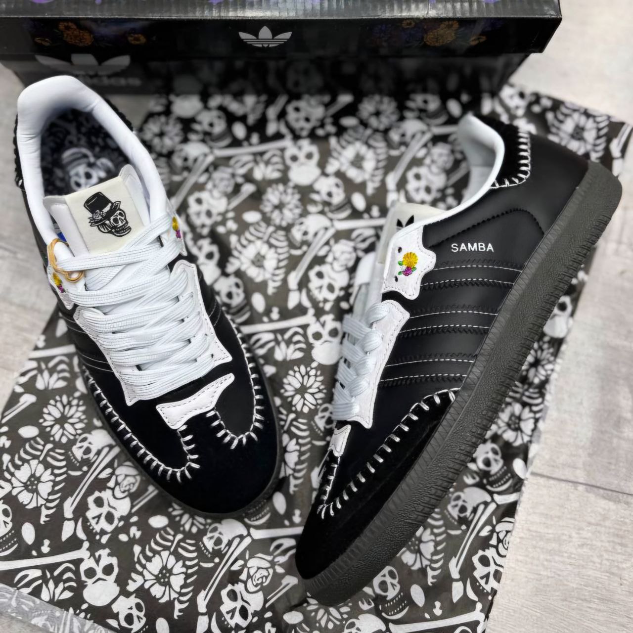 کتونی آدیداس سامبا مشکی سفید زنانه کتونی آدیداس سامبا مشکی سفید زنانه