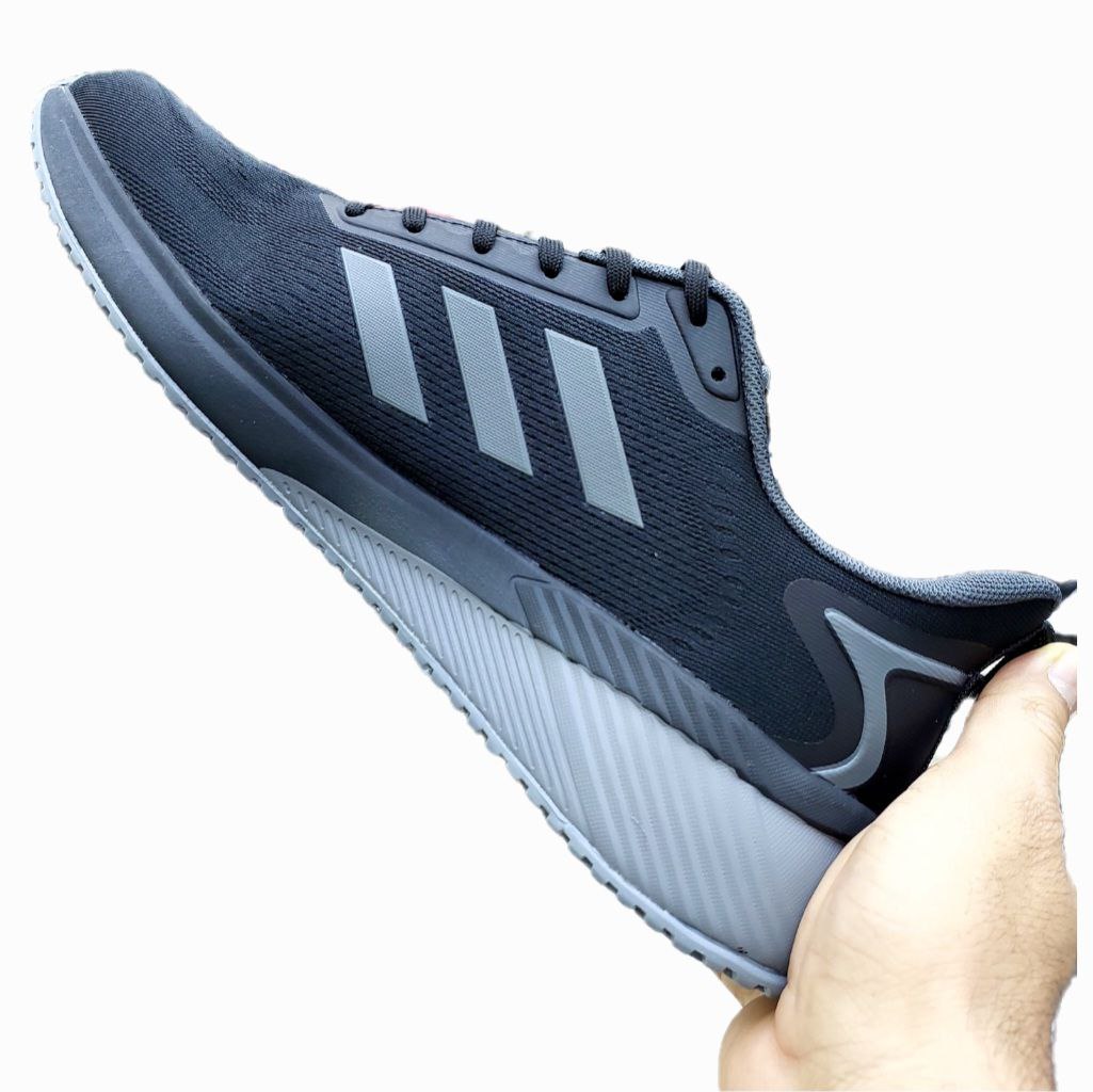 کفش اسپرت آدیداس سایز بزرگ مردانه کفش اسپرت آدیداس سایز بزرگ مردانه