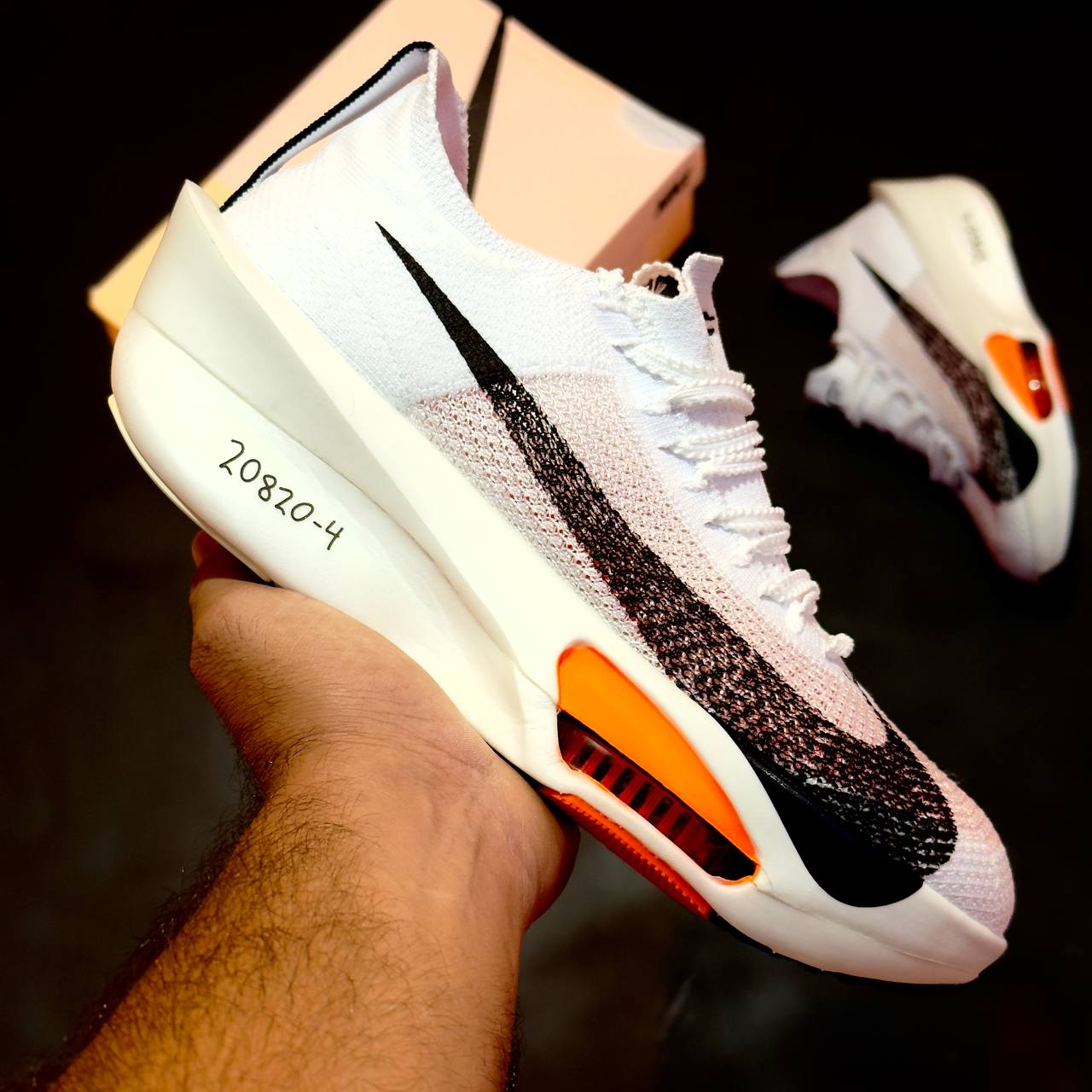 کتونی نایک ایر زوم آلفا فلای نکست 3 کتونی نایک ایر زوم آلفا فلای نکست 3