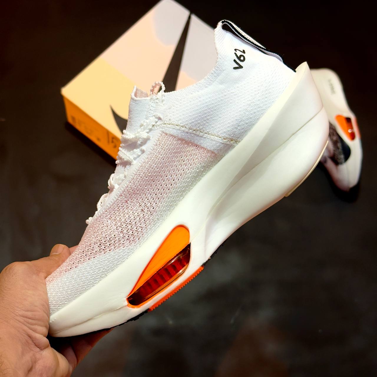 کتونی نایک ایر زوم آلفا فلای نکست 3 کتونی نایک ایر زوم آلفا فلای نکست 3