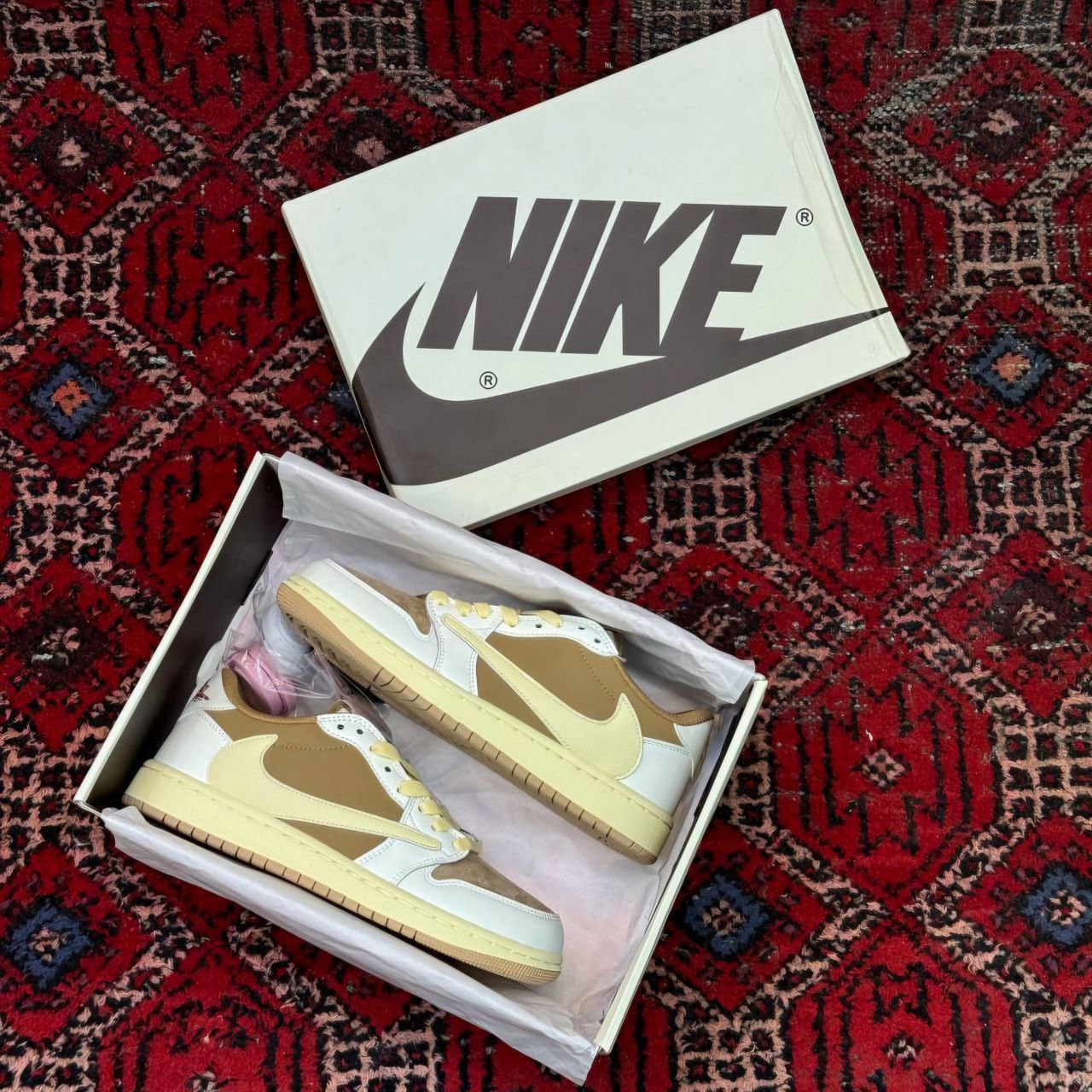 کتونی نایک جردن تراویس اسکات قهوه ای زنانه کتونی نایک جردن تراویس اسکات قهوه ای زنانه