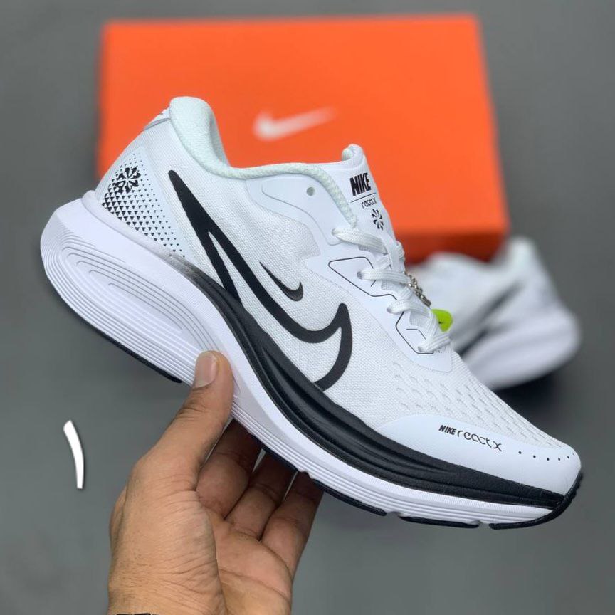 کتونی دویدن زنانه نایک ریکت کتونی دویدن زنانه نایک ریکت