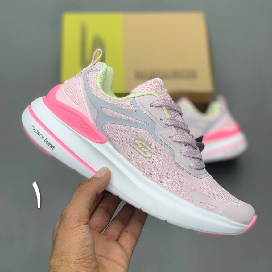 کتونی اسکیچرز زنانه کتونی اسکیچرز زنانه