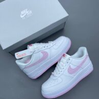 نایک ایرفورس وان سفید صورتی زنانه