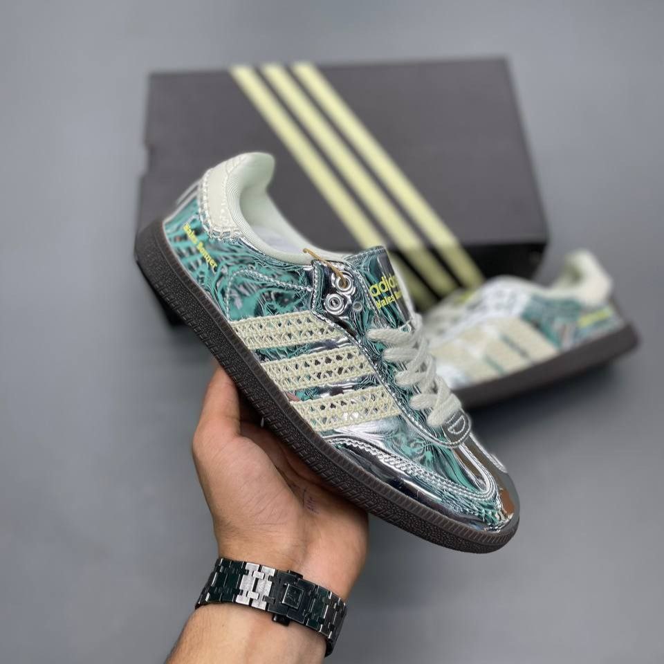 کتونی آدیداس سامبا زنانه رنگ کرومی کتونی آدیداس سامبا زنانه رنگ کرومی