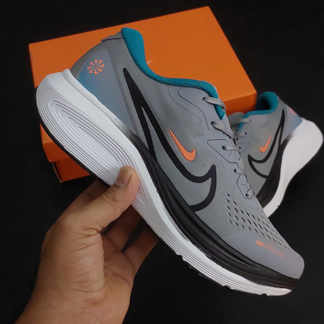 کتونی دویدن زنانه نایک ریکت کتونی دویدن زنانه نایک ریکت