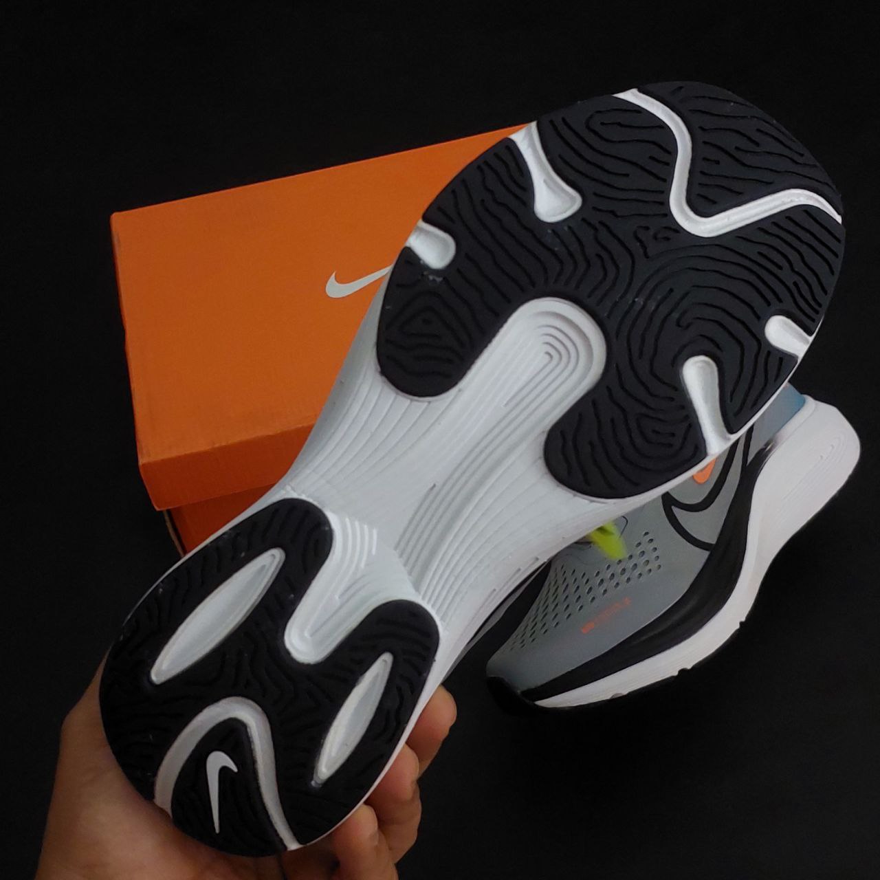 کتونی دویدن زنانه نایک ریکت کتونی دویدن زنانه نایک ریکت