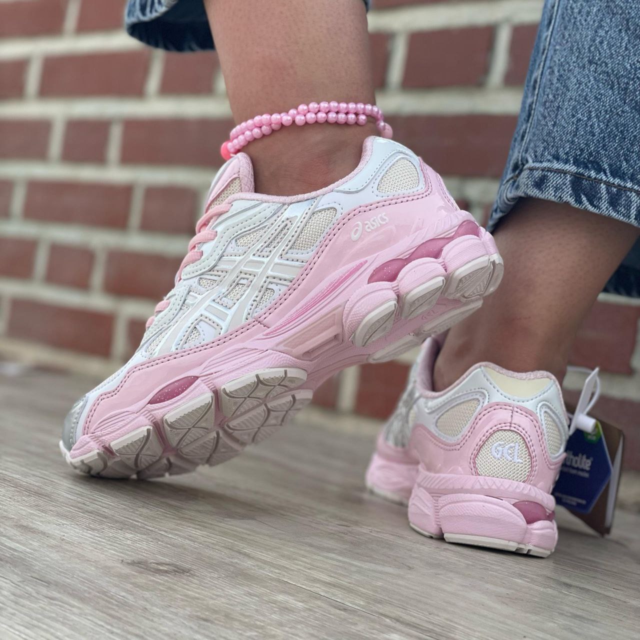 کتونی آسیکس ژل ان وای سی زنانه کتونی آسیکس ژل ان وای سی زنانه